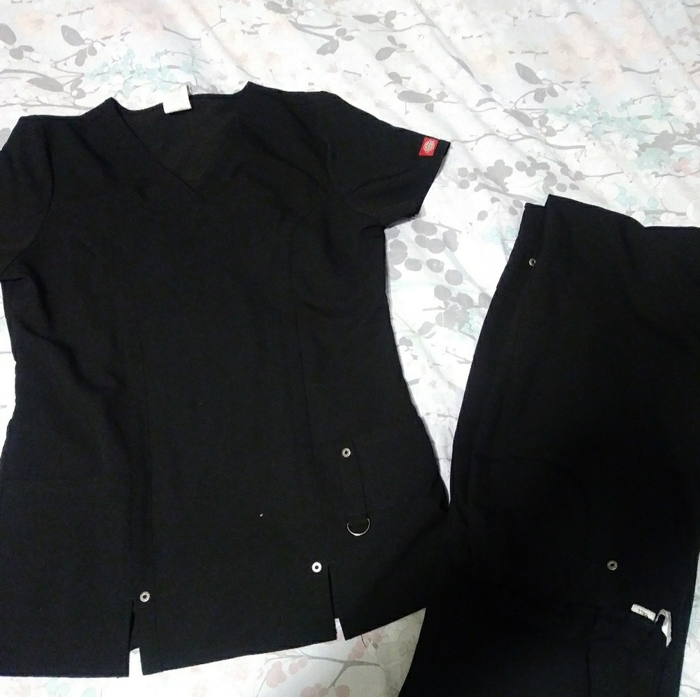 Dickies scrub set small top and medium tall bottom